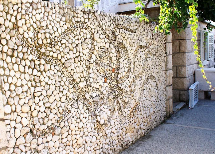 By The Sea Lumbarda, Korcula - 4378 *